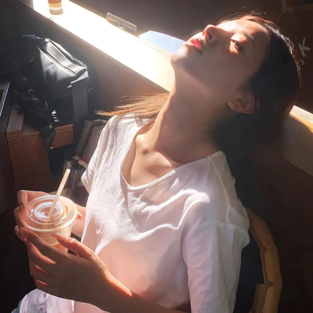 生命宛如幽暗长河